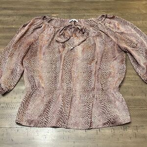 Violet and Claire women’s blouse